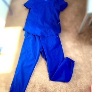 Scrub Star Size Small W/ Free Undershirt